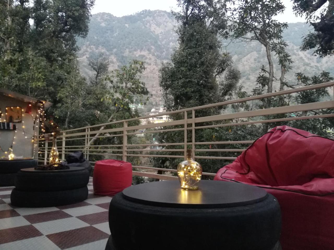 The Unmad, Dharamkot Hotel ดารัมซาลา ภายนอก รูปภาพ