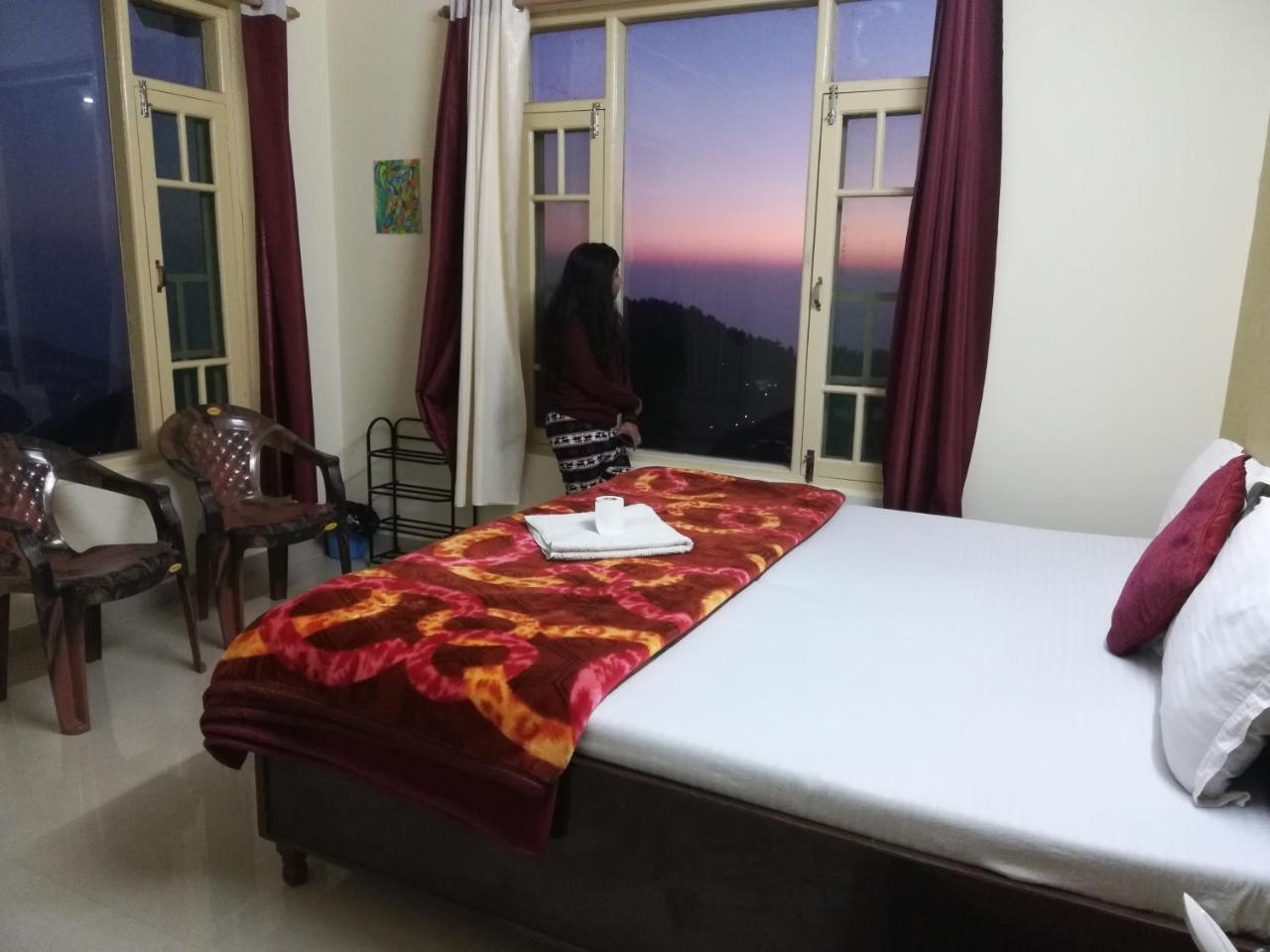 The Unmad, Dharamkot Hotel ดารัมซาลา ภายนอก รูปภาพ